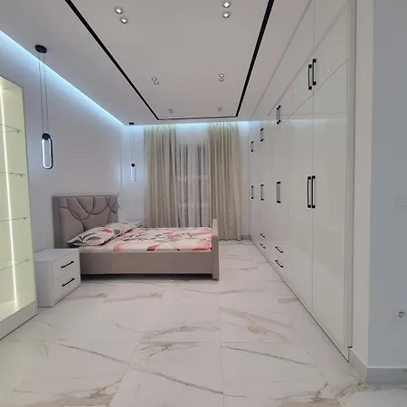 Appartement Luxury 2br At Delijorgji Complex *