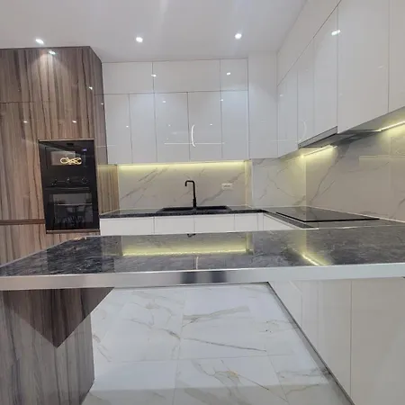Appartement Luxury 2br At Delijorgji Complex *